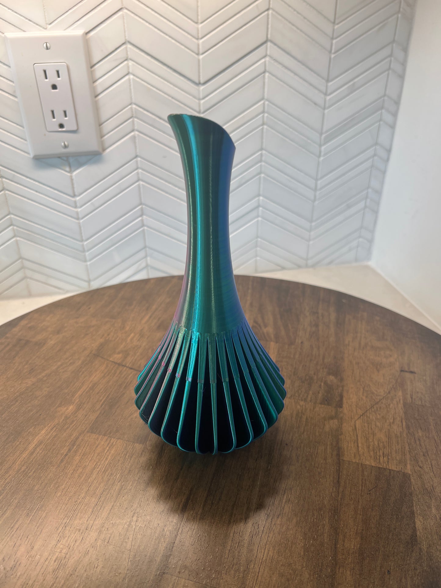 Bud Vase Smooth to Rib