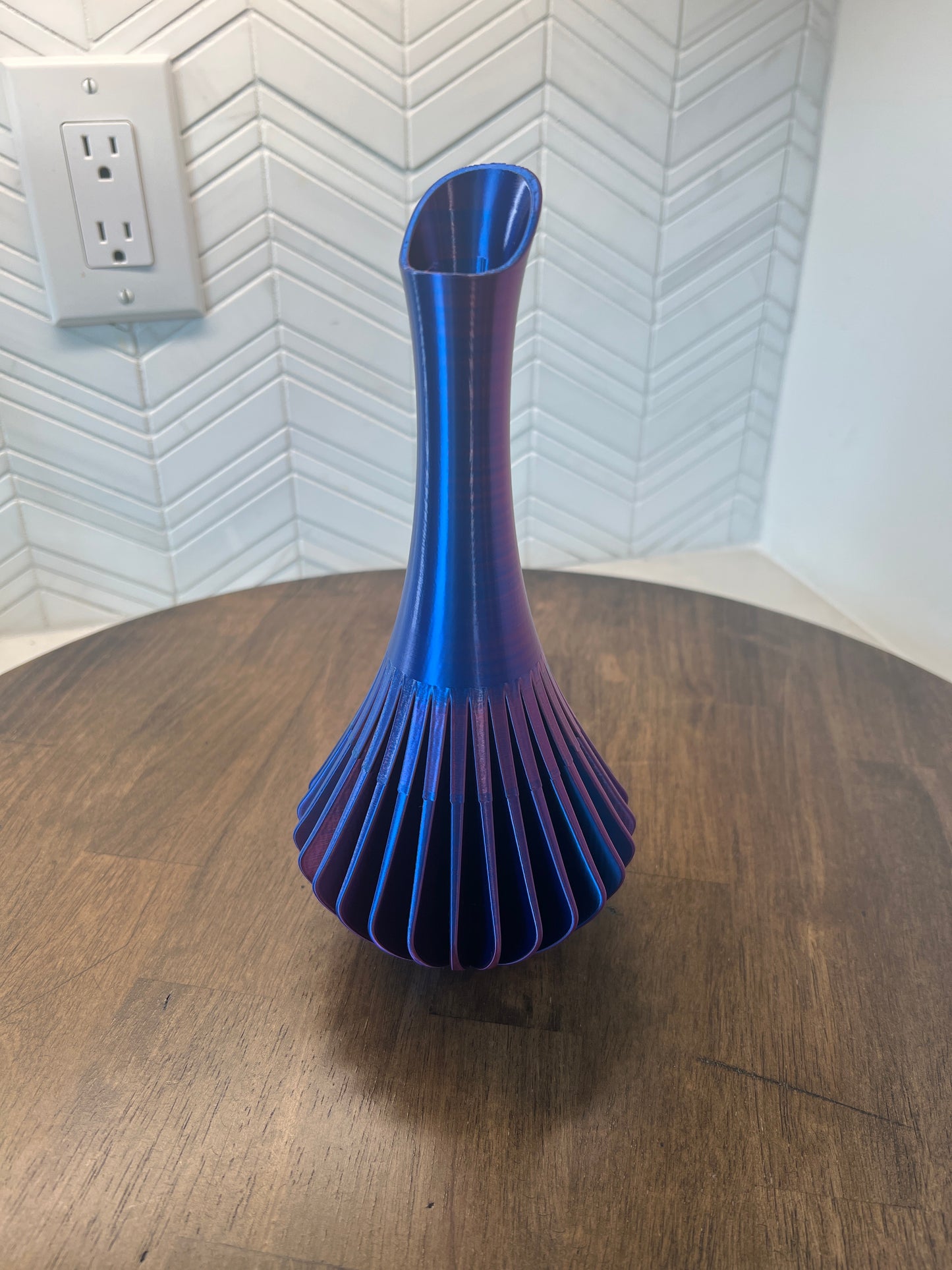Bud Vase Smooth to Rib