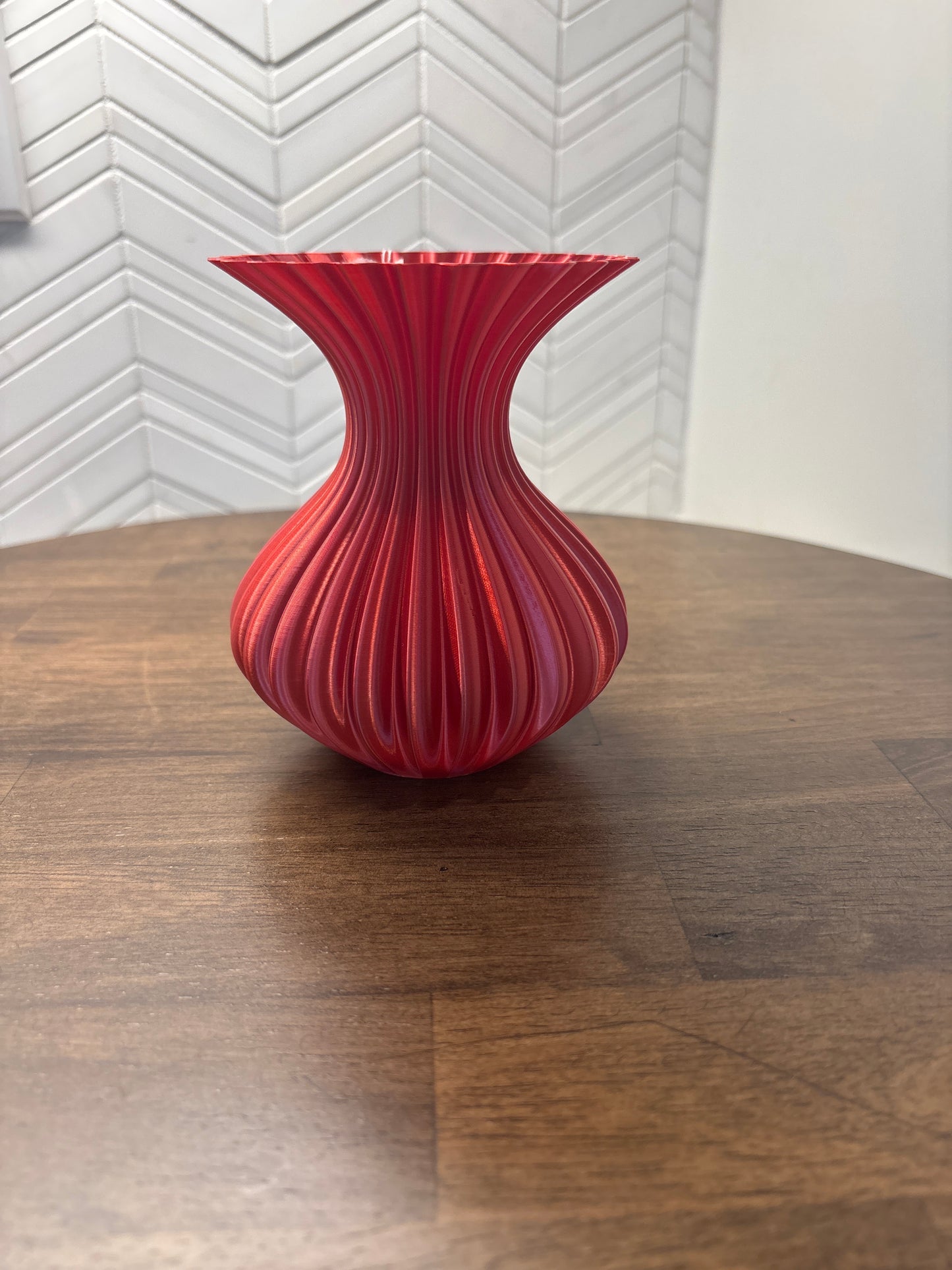 MM Scallop Vase Small