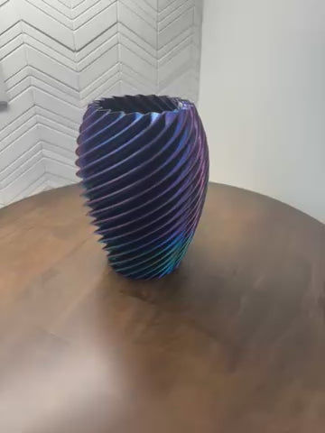 Rotating Ribbon Vase